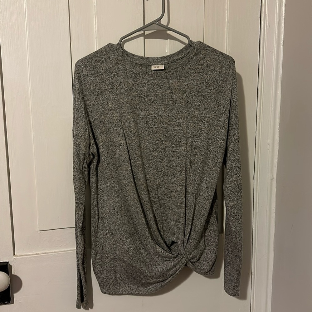 Great knotted sweater